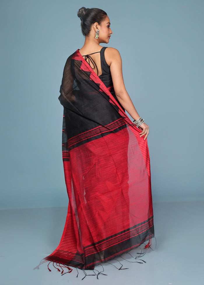 Black Cotton Saree With Blouse Piece