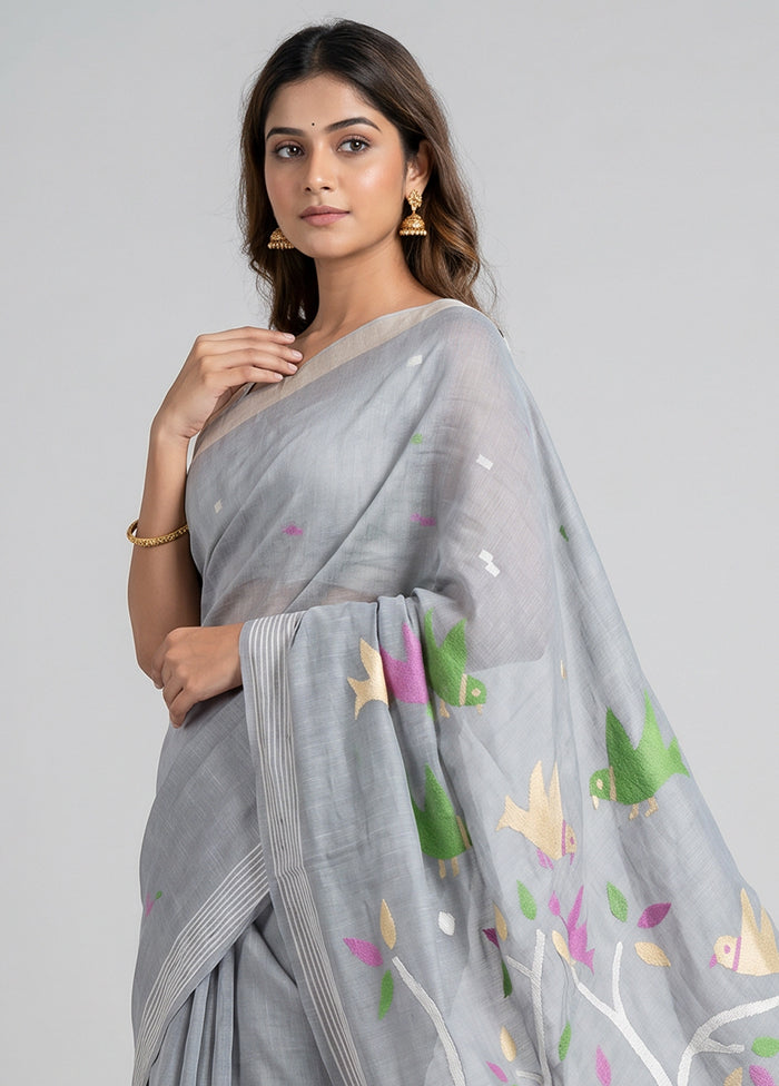 Grey Matka Silk Saree With Blouse Piece