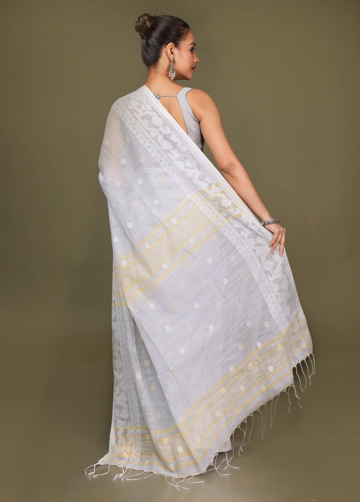 Grey Matka Silk Saree With Blouse Piece