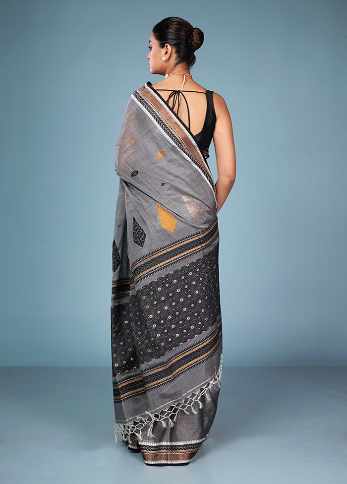Grey Tussar Silk Saree With Blouse Piece