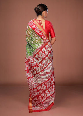 Green Printed Pure Silk Saree Without Blouse Piece
