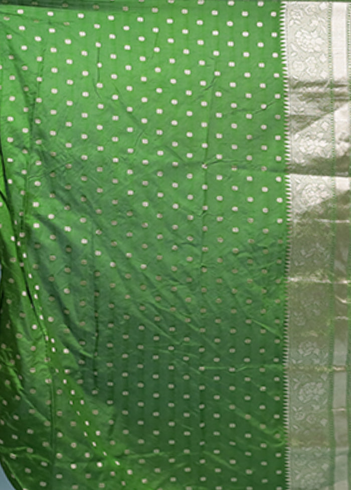 Green Dupion Silk Saree With Blouse Piece