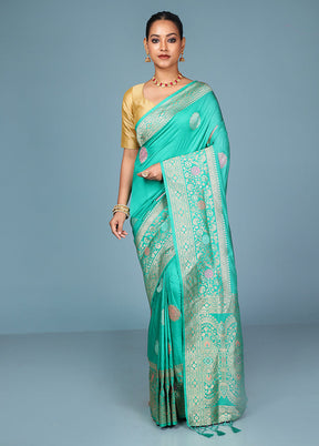 Green Dupion Silk Saree With Blouse Piece