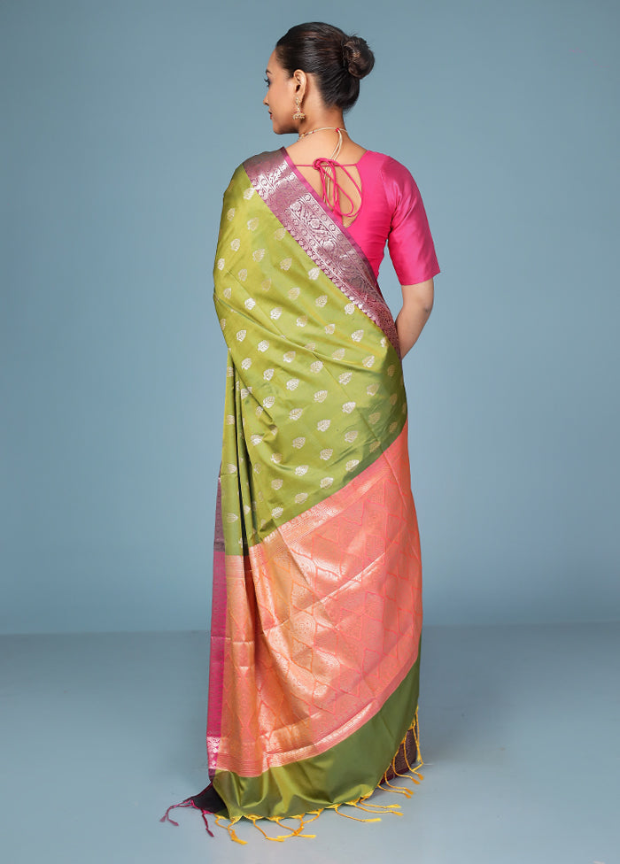 Green Dupion Silk Saree With Blouse Piece