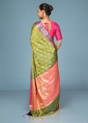 Green Dupion Silk Saree With Blouse Piece