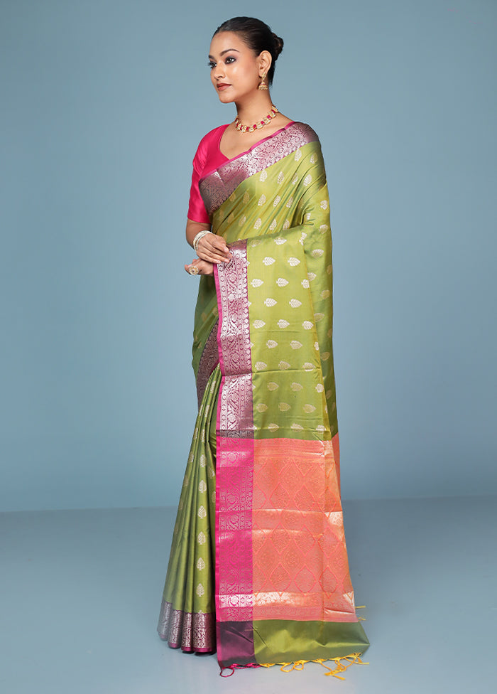 Green Dupion Silk Saree With Blouse Piece