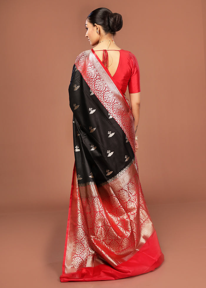 Black Uppada Silk Saree With Blouse Piece