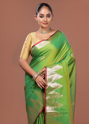 Green Dupion Silk Saree With Blouse Piece