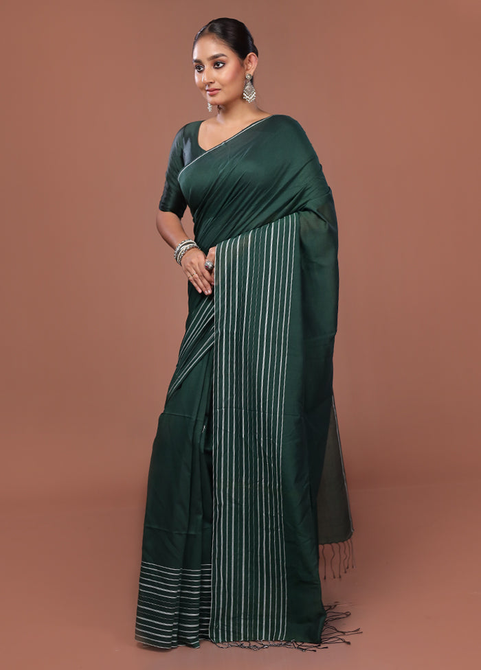Green Matka Silk Saree With Blouse Piece