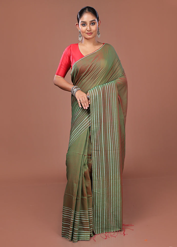 Green Matka Silk Saree With Blouse Piece