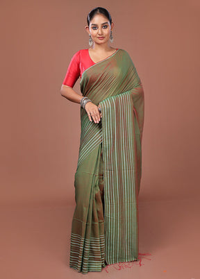 Green Matka Silk Saree With Blouse Piece