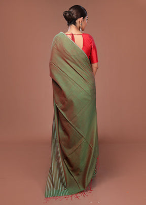 Green Matka Silk Saree With Blouse Piece