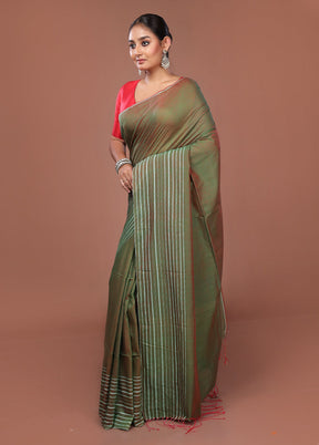 Green Matka Silk Saree With Blouse Piece
