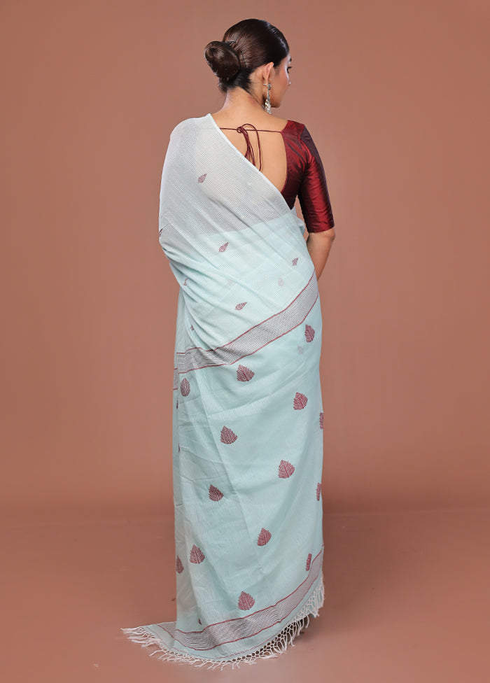 Blue Matka Silk Saree With Blouse Piece