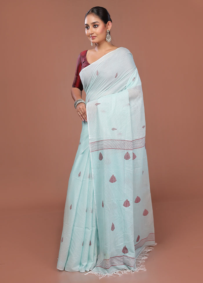 Blue Matka Silk Saree With Blouse Piece