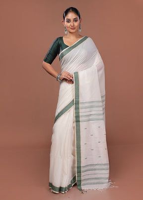White Matka Silk Saree With Blouse Piece