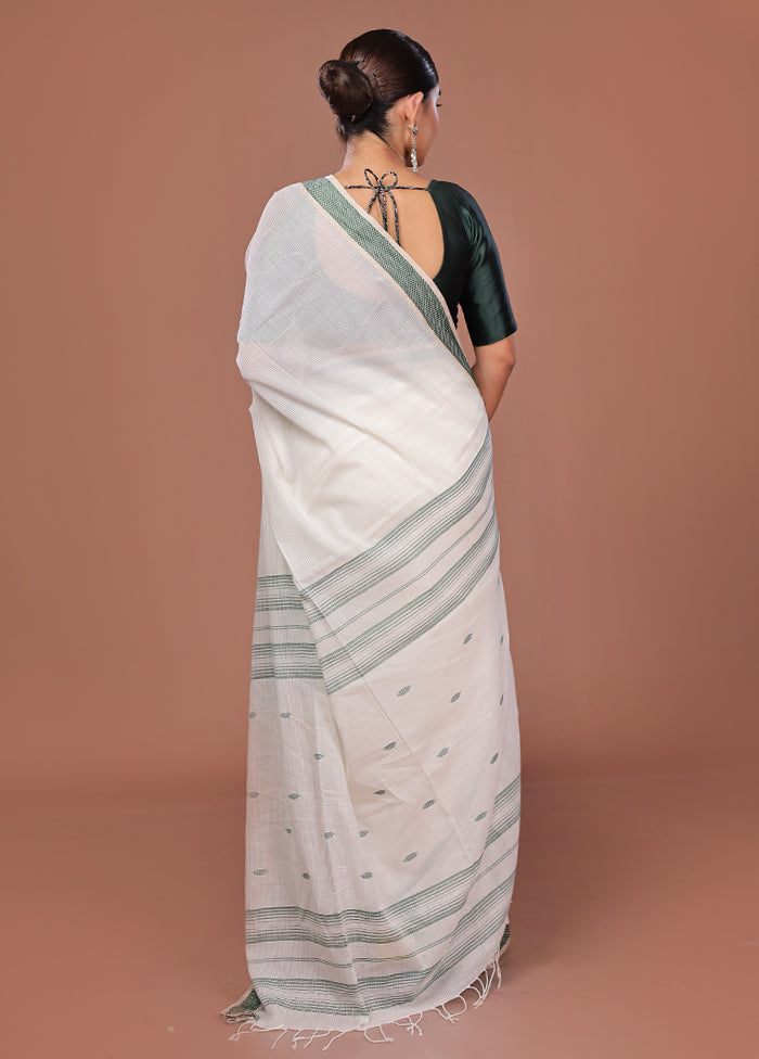 White Matka Silk Saree With Blouse Piece