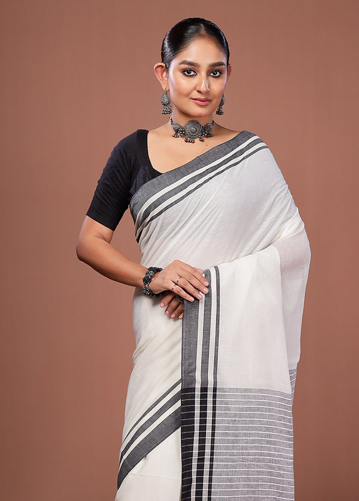 White Matka Silk Saree With Blouse Piece