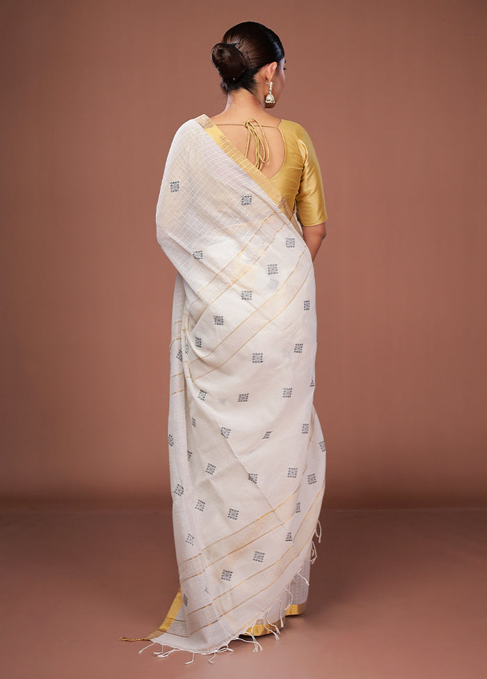 White Matka Silk Saree With Blouse Piece