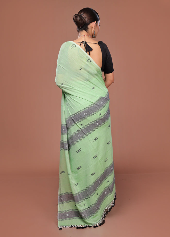 Green Matka Silk Saree With Blouse Piece