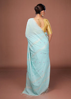 Blue Matka Silk Saree With Blouse Piece