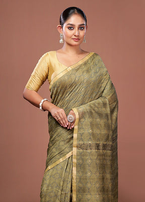 Green Matka Silk Saree With Blouse Piece