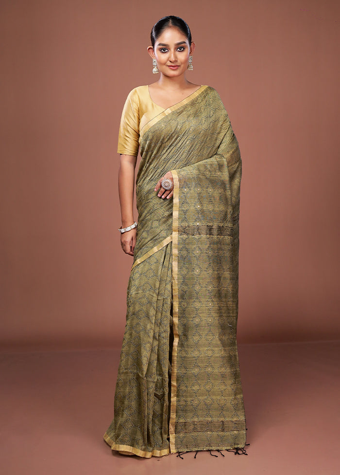 Green Matka Silk Saree With Blouse Piece