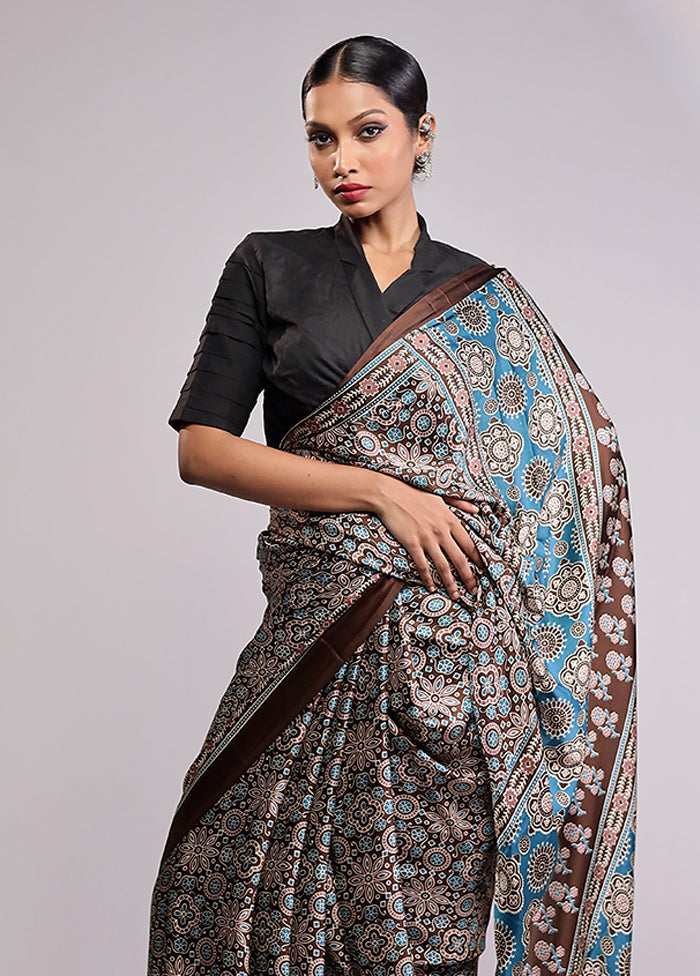 Blue Printed Silk Saree With Blouse Piece