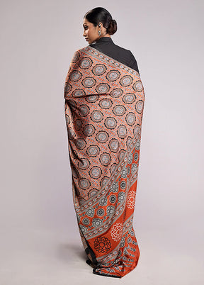 Brown Printed Silk Saree Without Blouse Piece