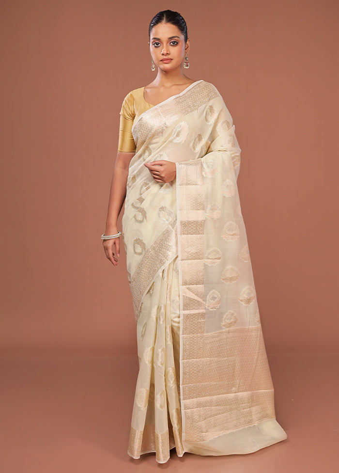 White Kora Silk Saree With Blouse Piece