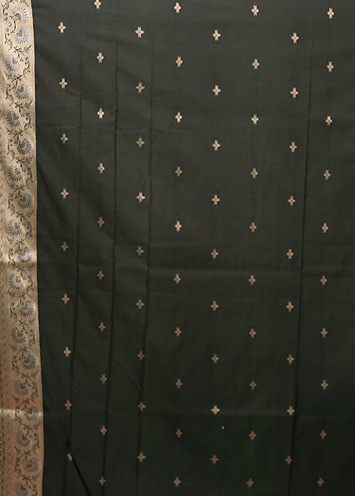 Green Katan Silk Saree With Blouse Piece