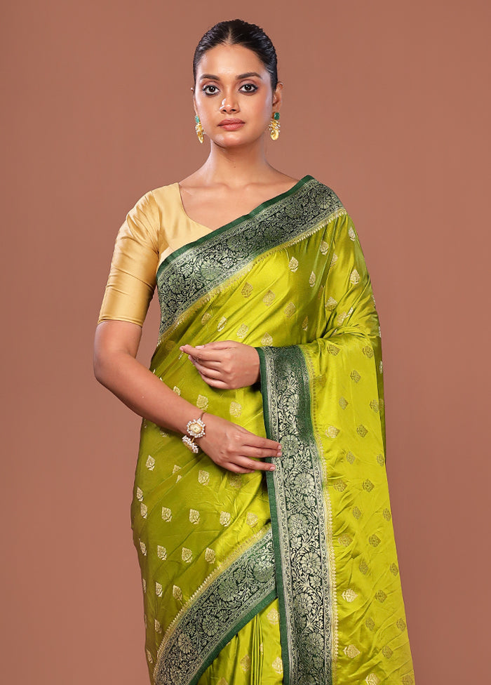 Green Dupion Silk Saree With Blouse Piece