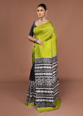 Cream Printed Pure Silk Saree Without Blouse Piece