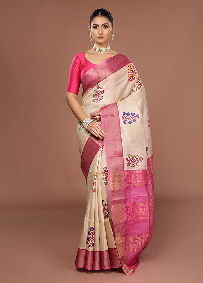 Cream Tussar Silk Saree With Blouse Piece