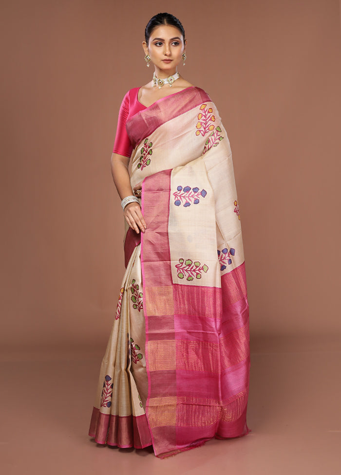 Cream Tussar Silk Saree With Blouse Piece