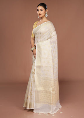 White Kora Silk Saree With Blouse Piece