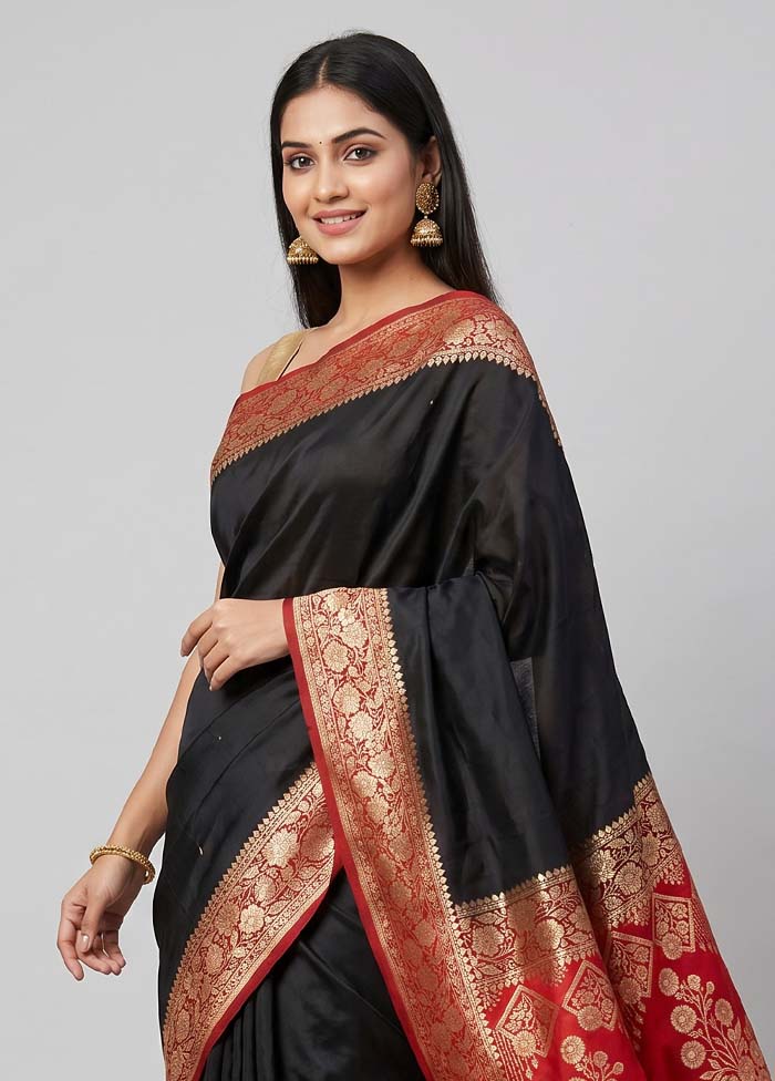Black Banarasi Silk Saree With Blouse Piece