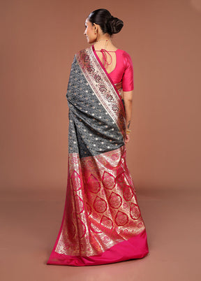 Grey Tanchoi Silk Saree With Blouse Piece