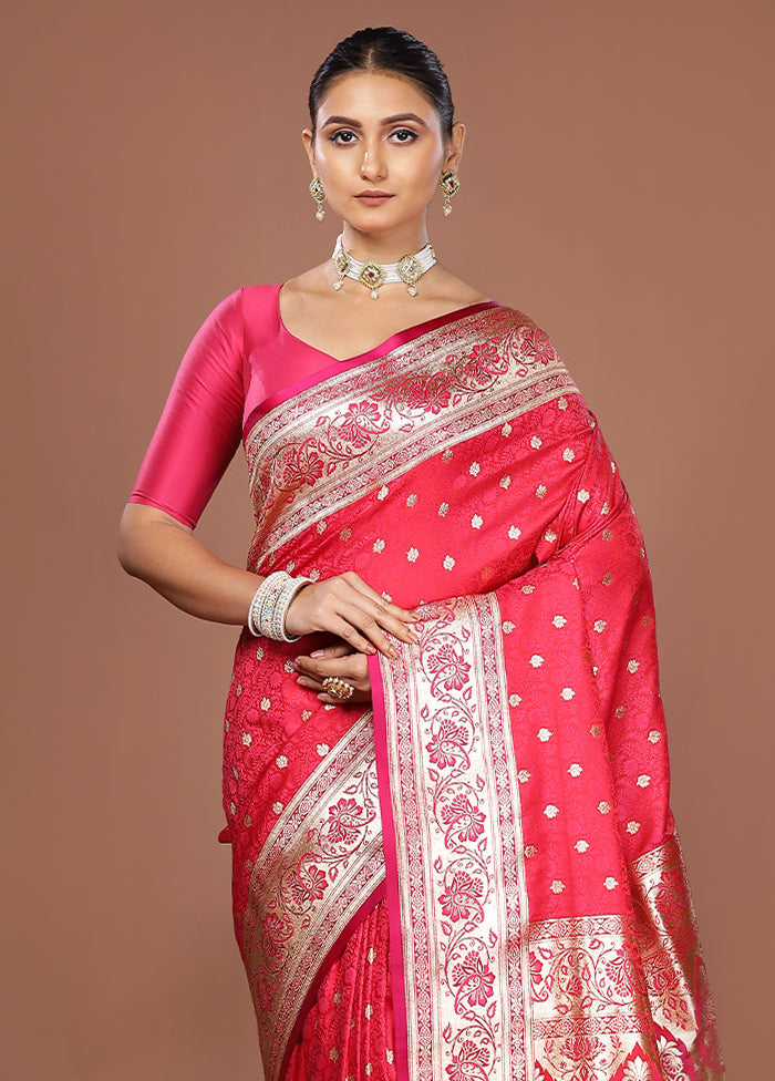 Red Tanchoi Silk Saree With Blouse Piece