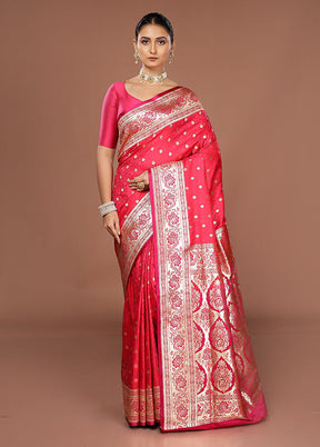 Red Tanchoi Silk Saree With Blouse Piece