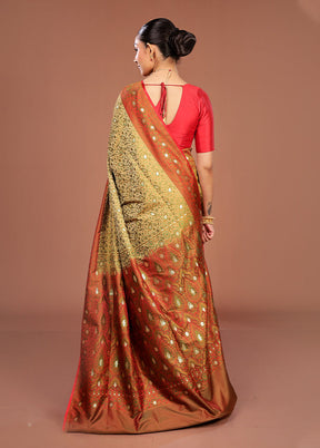 Cream Tanchoi Silk Saree With Blouse Piece