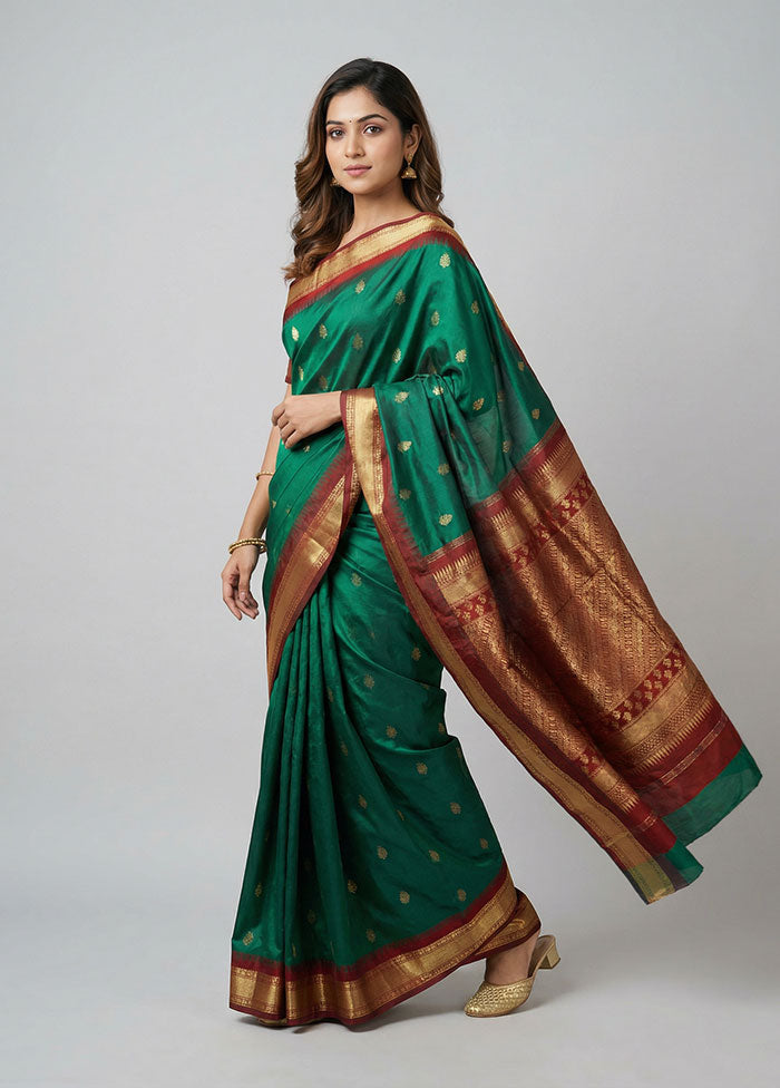 Green Kanjivaram Silk Saree With Blouse Piece