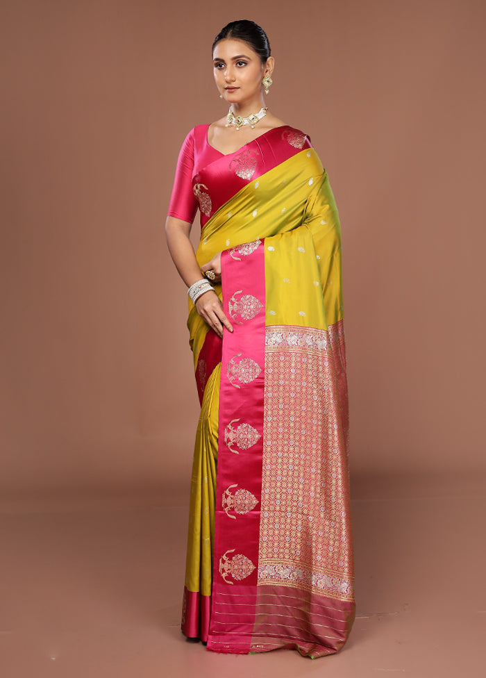 Green Dupion Silk Saree With Blouse Piece