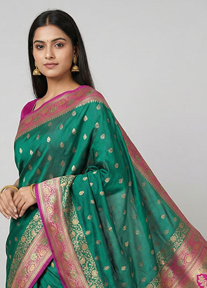 Green Dupion Silk Saree With Blouse Piece