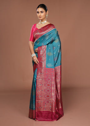 Green Dupion Silk Saree With Blouse Piece