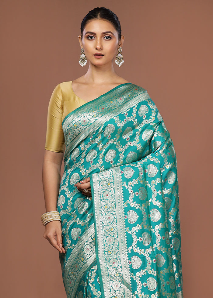 Green Dupion Silk Saree With Blouse Piece
