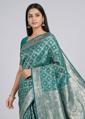Green Dupion Silk Saree With Blouse Piece