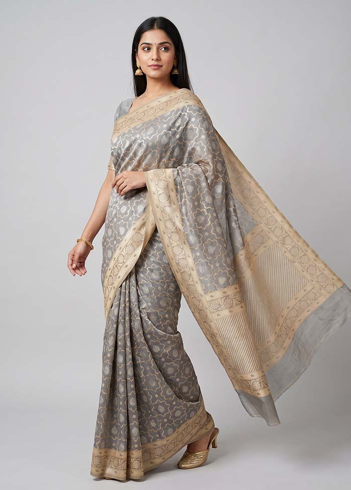 Grey Kora Silk Saree With Blouse Piece