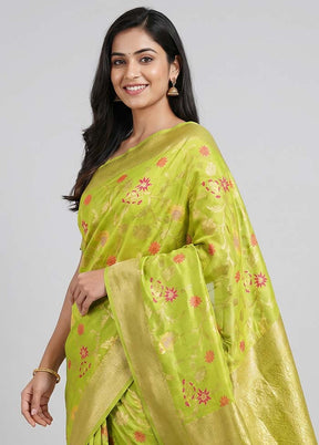 Green Dupion Silk Saree With Blouse Piece