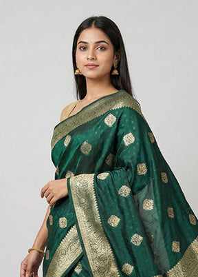 Green Dupion Silk Saree With Blouse Piece